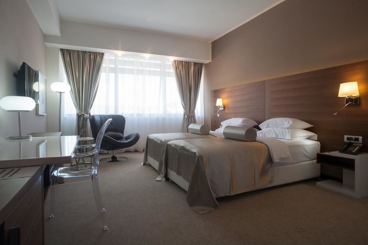 Отель Hotel Aurel Подгорица-41