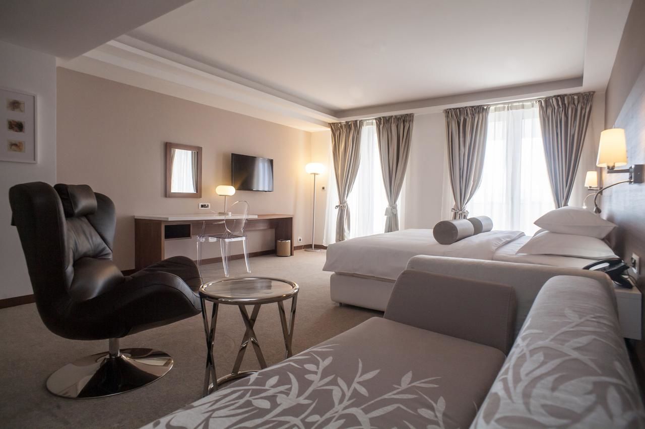 Отель Hotel Aurel Подгорица-45