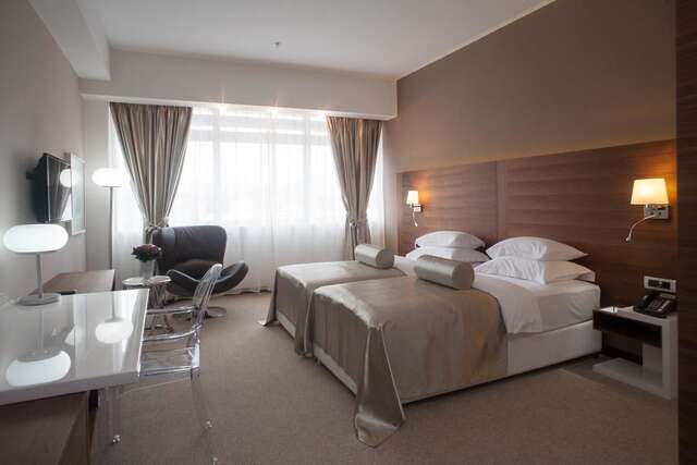 Отель Hotel Aurel Подгорица-20