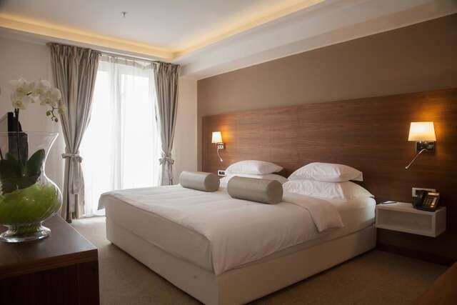 Отель Hotel Aurel Подгорица-26