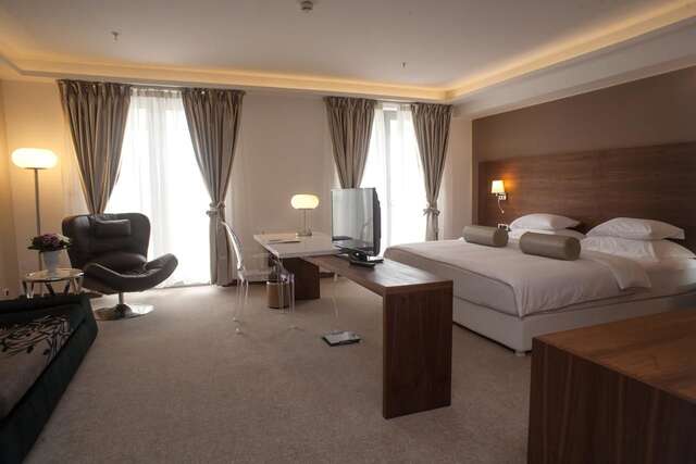 Отель Hotel Aurel Подгорица-27