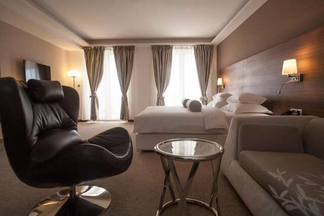 Отель Hotel Aurel Подгорица-48